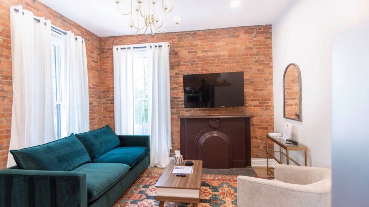 Photo of Livingroom in Victorian Village