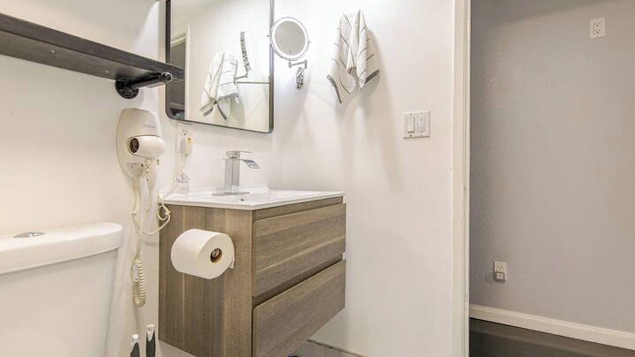 Photo of Bathroom in Oakland