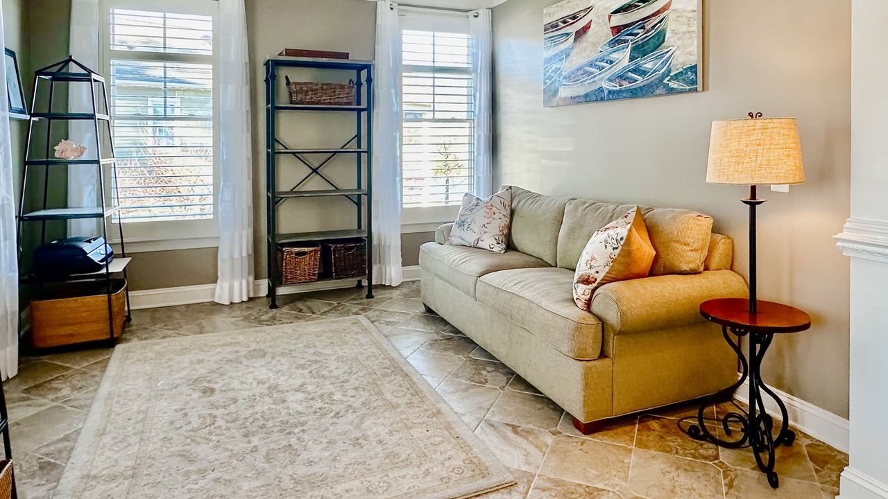 Photo of Livingroom in Long Neck