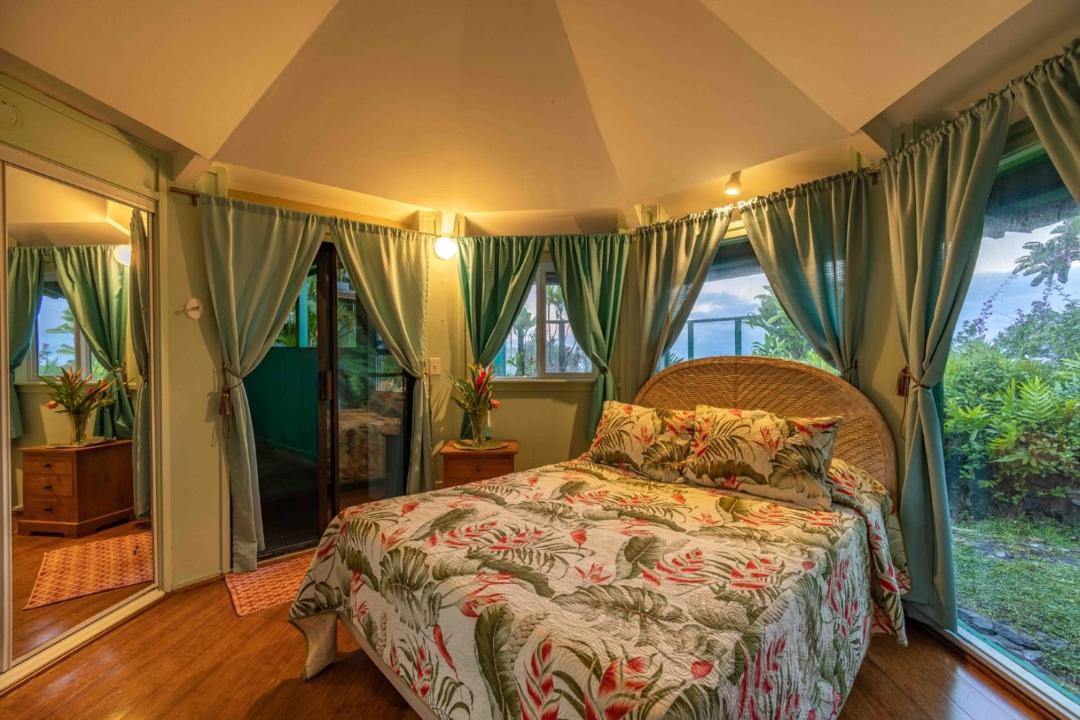 Photo of Bedroom in Haiku