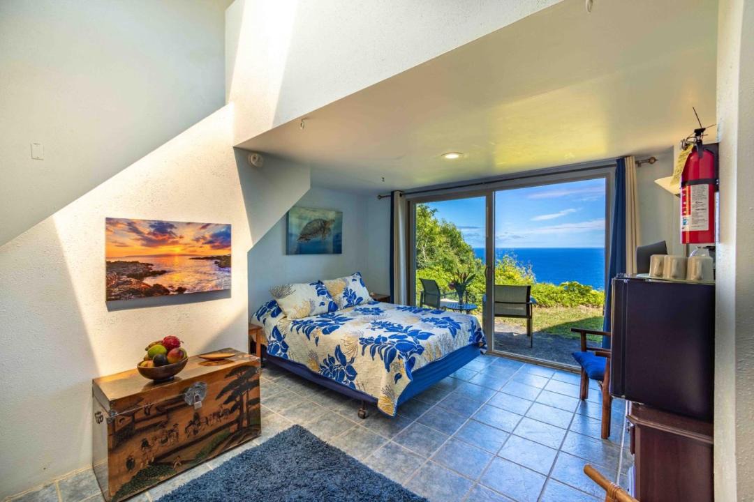 Photo of Bedroom in Haiku