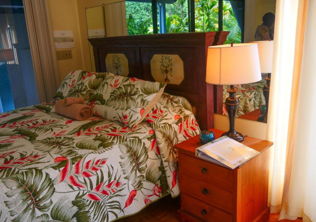 Photo of Bedroom in Haiku