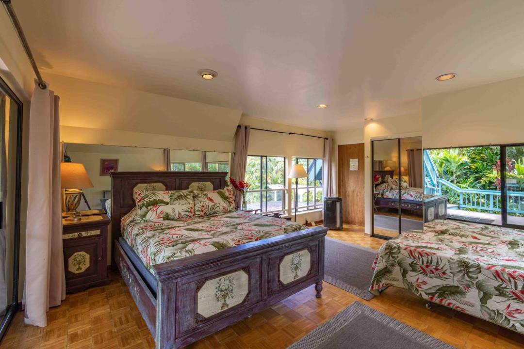 Photo of Bedroom in Haiku