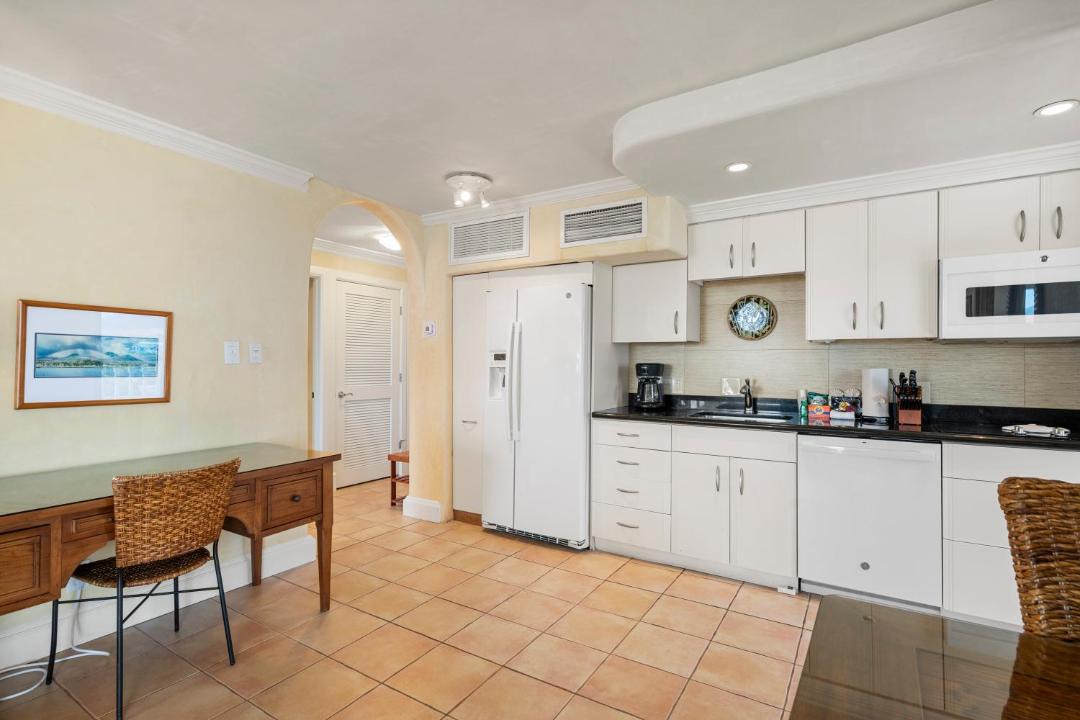 Photo of Kitchen in Historic Lahaina Front Street