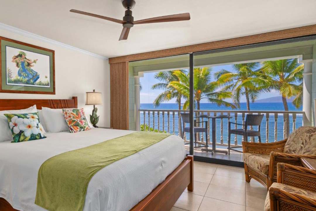 Photo of Bedroom in Historic Lahaina Front Street