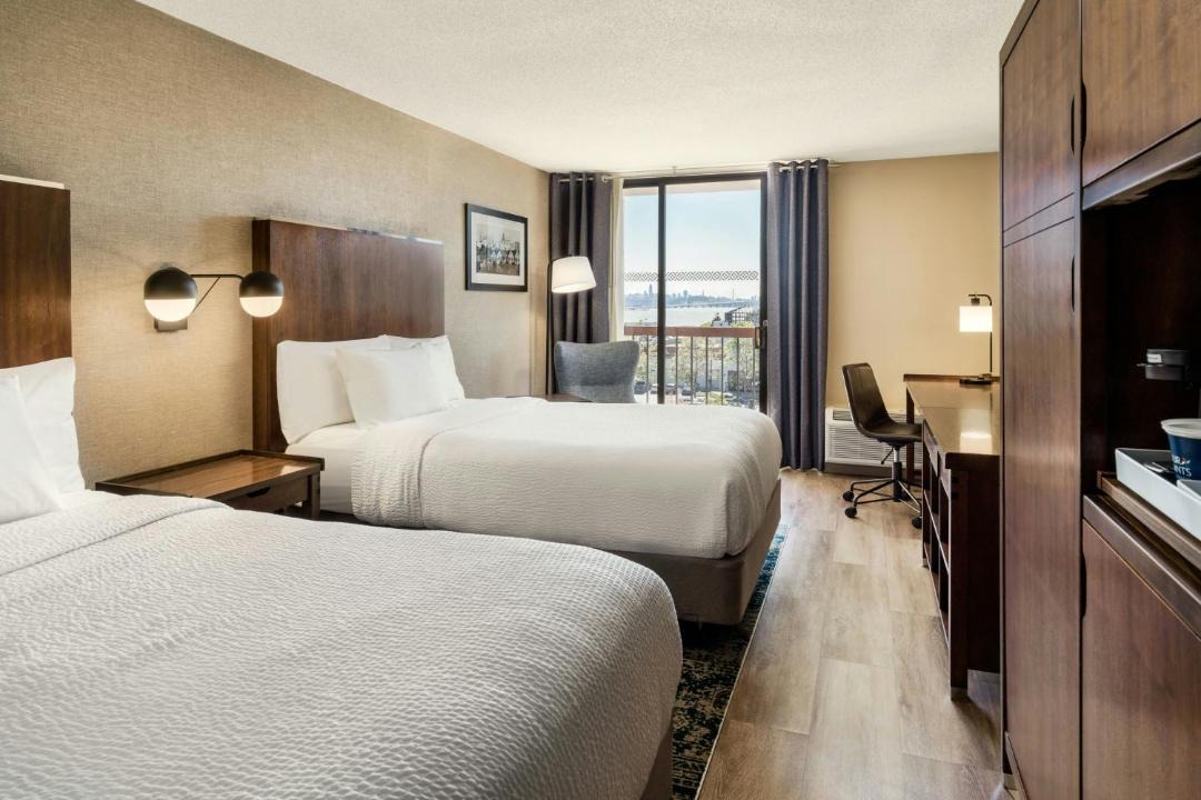 Photo of Bedroom in Emeryville