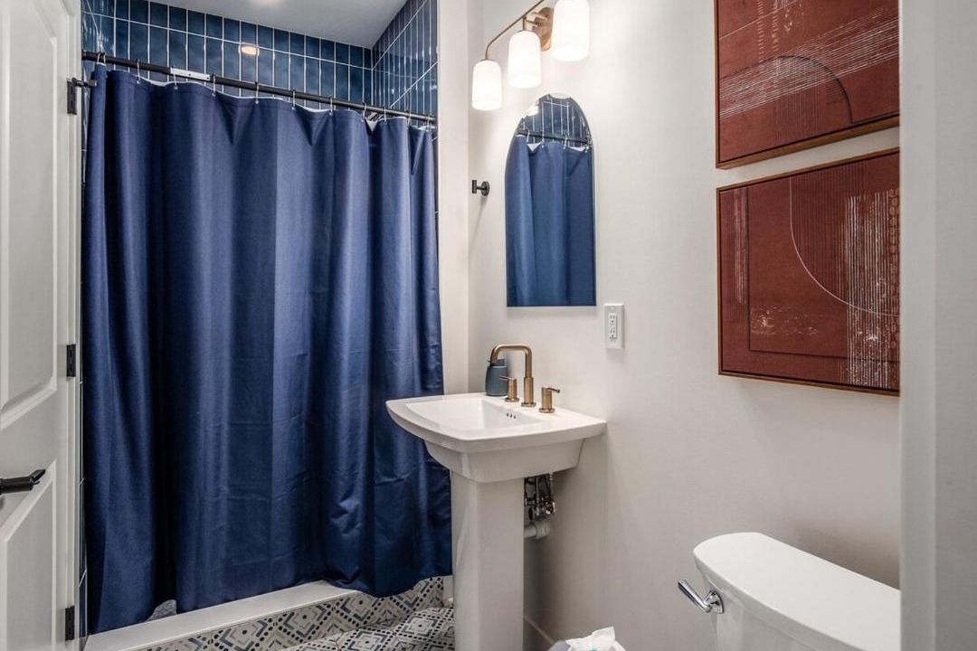 Photo of Bathroom in Franklin Park