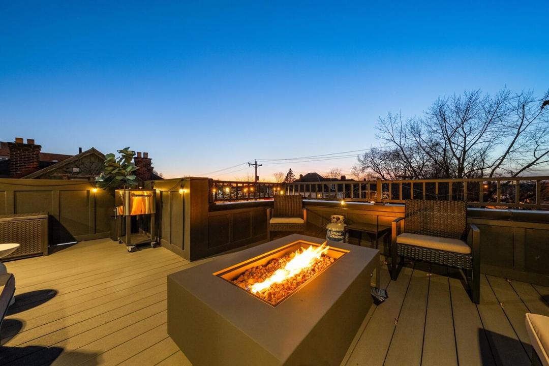 Photo of Patio Balcony in Franklin Park