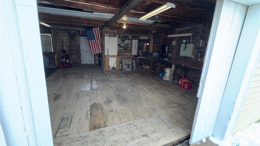 Photo of Others in Jackman