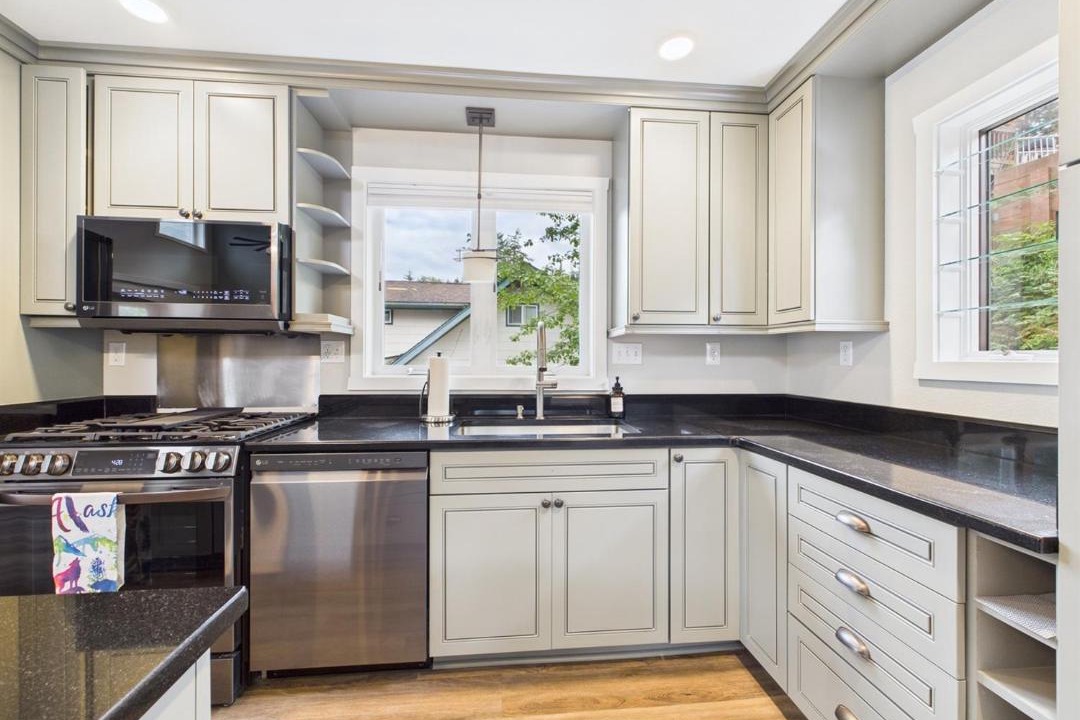 Photo of Kitchen in West Juneau
