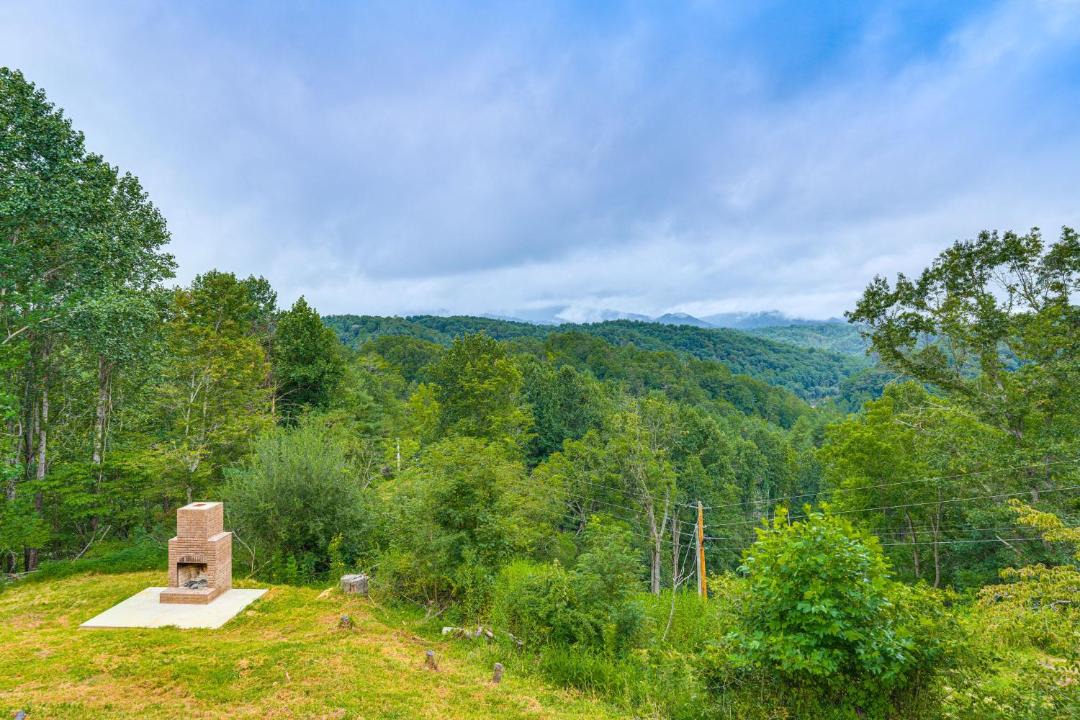 Photo of Others in Green Mountain