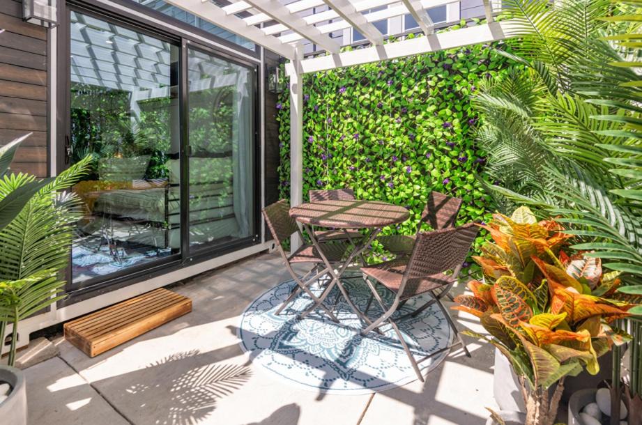 Photo of Patio Balcony in Piedmont Avenue
