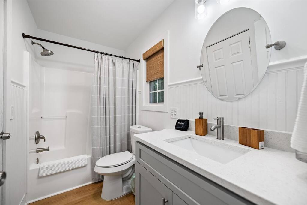 Photo of Bathroom in Ellijay