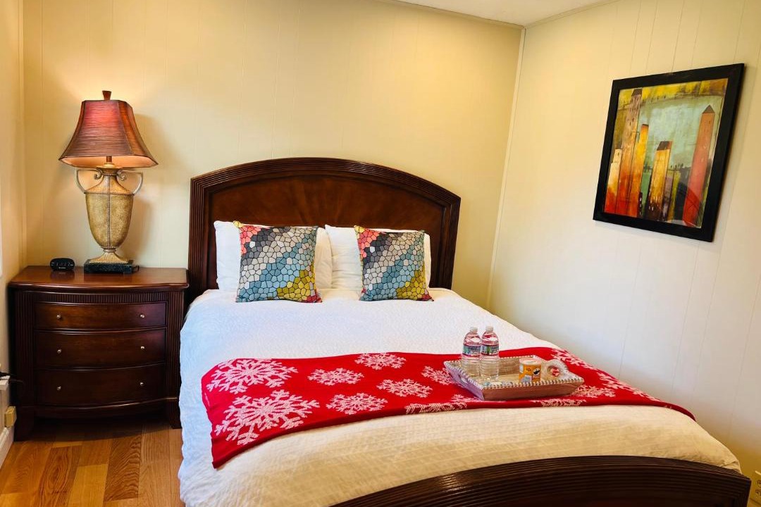 Photo of Bedroom in Midtown