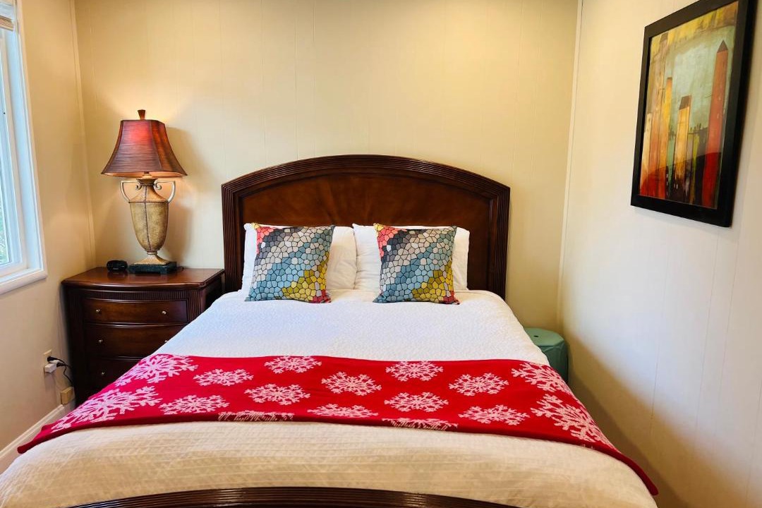 Photo of Bedroom in Midtown