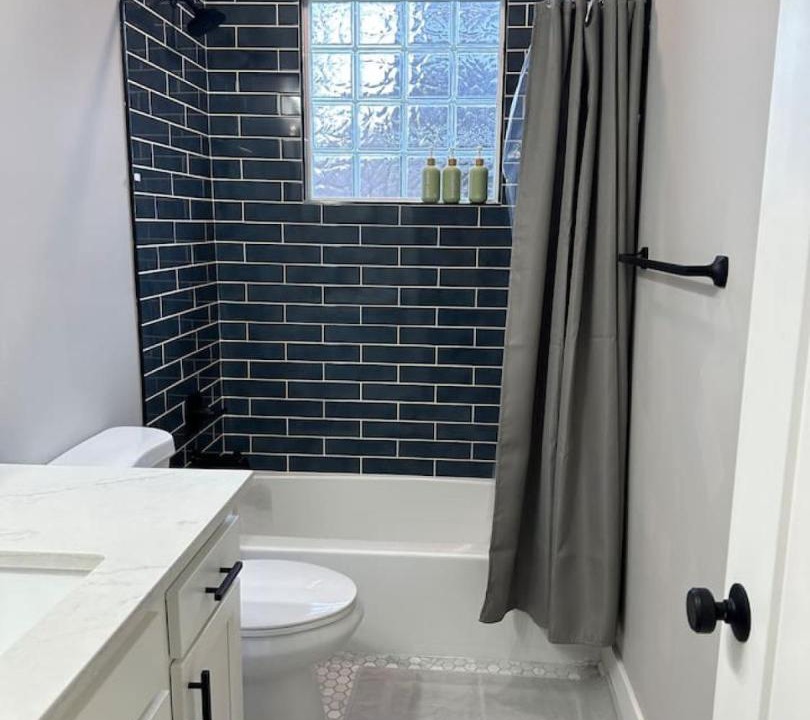 Photo of Bathroom in Livingston Park