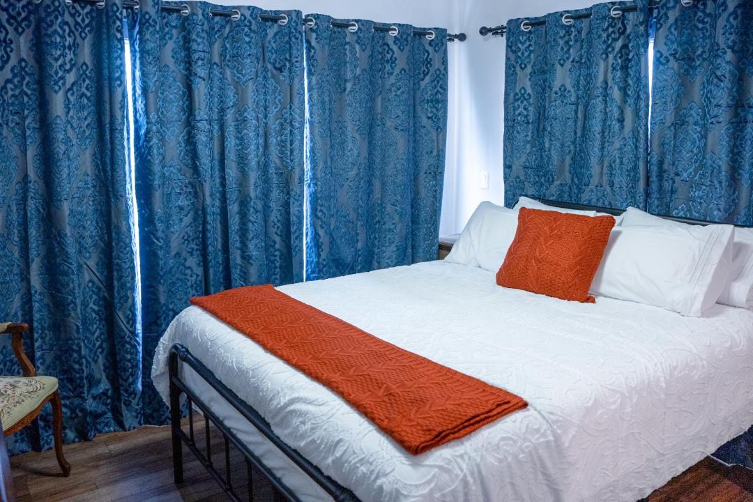 Photo of Bedroom in Palmer