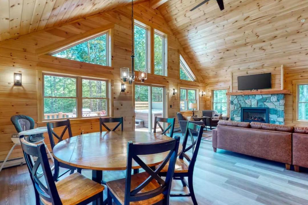 Photo of Livingroom in Carrabassett Valley