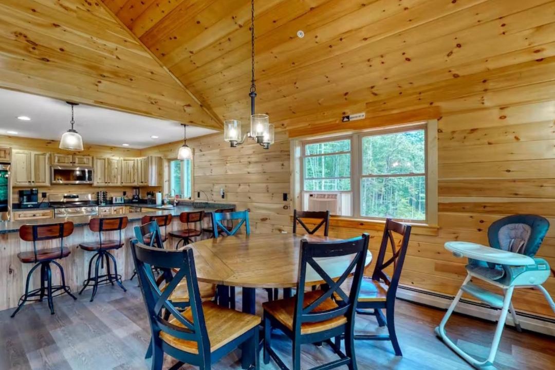 Photo of Livingroom in Carrabassett Valley
