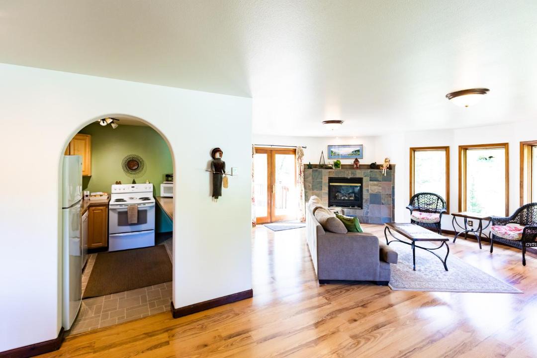 Photo of Livingroom in Moose Pass