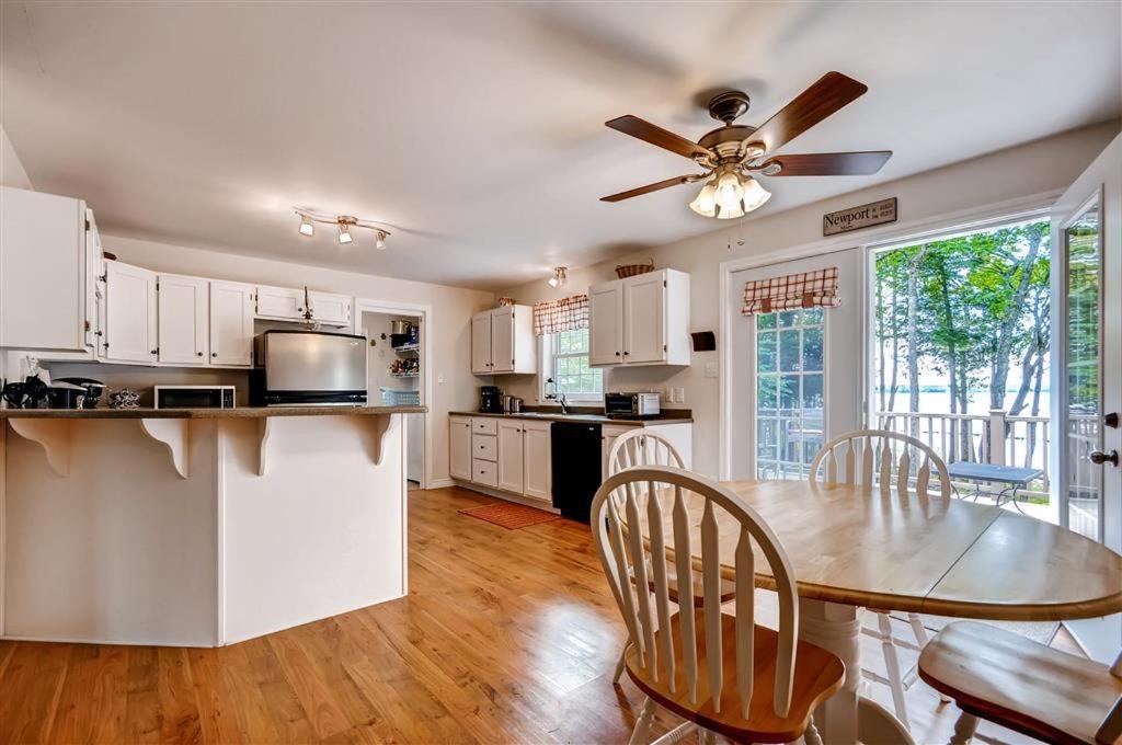 Photo of Livingroom in Newport
