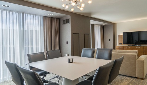 Room (Parlor)
