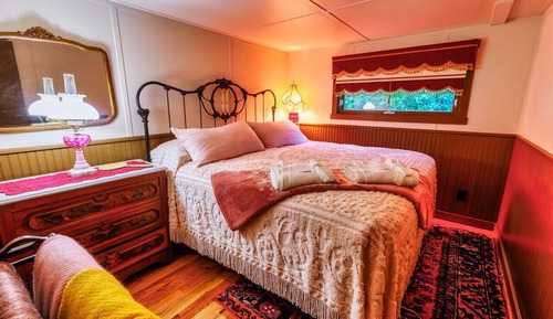 The Kate Kennedy House, Ensuite, Mountain View
