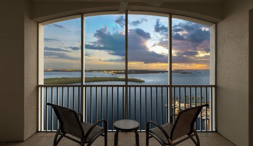 Suite, 2 Queen Beds, Marina View