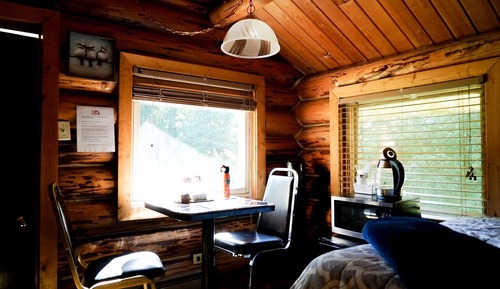 Hobbit Hole Cabin