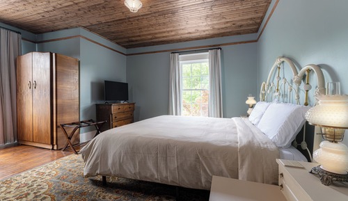 Classic Suite - Second Floor