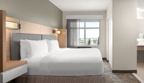 Suite, 1 King Bed with Sofa bed (Mobility Accessible, Tub)
