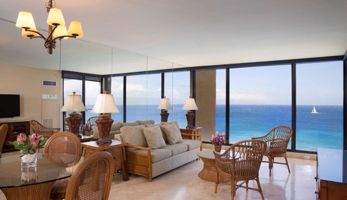 Premium 1-Bedroom Suite, 1 King Bed with Sofa Bed, Kitchen, Balcony, Oceanfront (2 Bath)