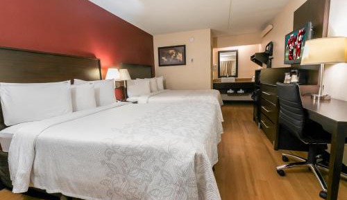 Deluxe Room with Two Double Beds Smoke Free