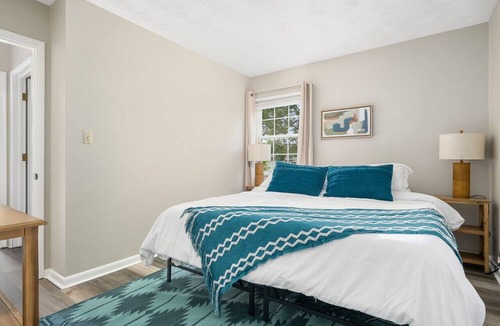 Heath Apartment | Birch and Oak - 2 BR, One Story Apartment, King Beds, Private Patio