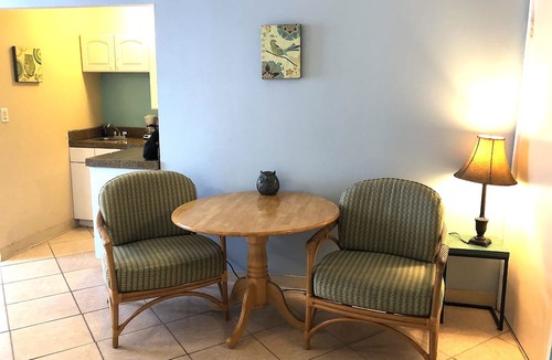 Waikiki Apartment | ~Waikiki~ LOWEST RATES IN AREA ~ Studio ~ Fully Furn ~ Blocks to Beach ~