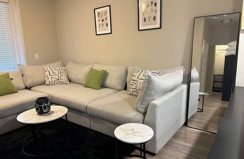 George Bush Park/Eldridge Apartment | Chic 1-bedroom apartment in fantastic Houston with fitness room and pool.