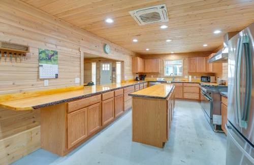 Wesley House | Maine Lodge Base Camp for Hiking, Riding & Fishing