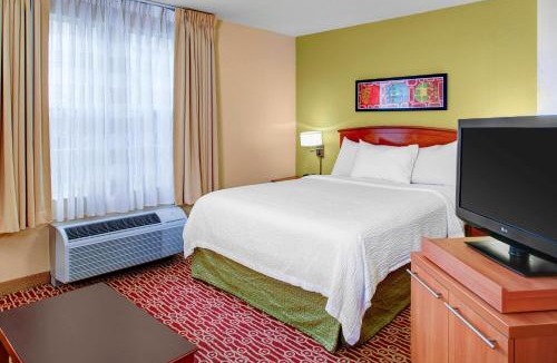 Gahanna Hotel | TownePlace Suites Columbus Airport Gahanna