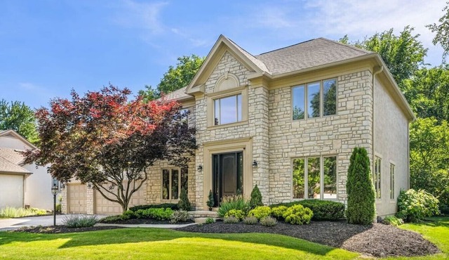 5BR Dublin Home with Garage Ideal for Long Stays