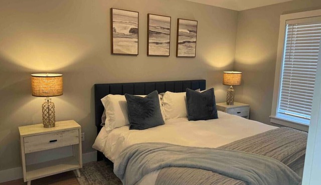 Brand New Cozy Coastal Cottage