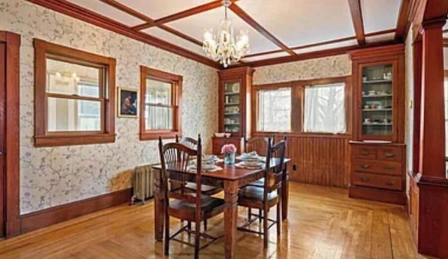 Charming 4-bedroom house with AC, WiFi in awesome Winslow