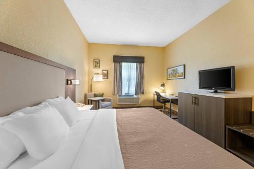 Quality Inn & Suites Bellville - Mansfield